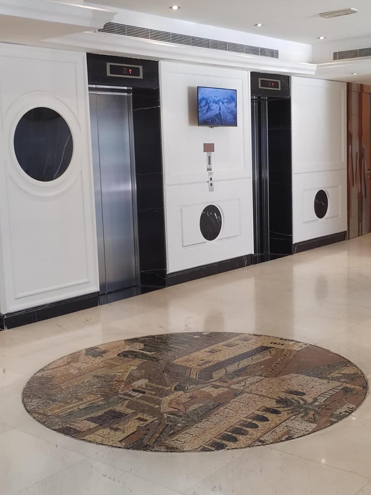 Social Hotel Дубай Екстериор снимка