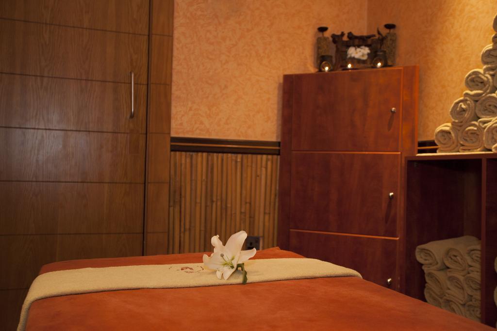 Social Hotel Дубай Интериор снимка