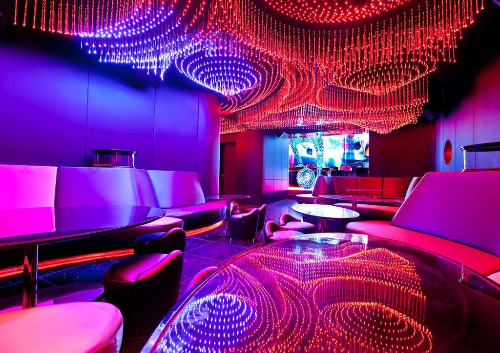 Social Hotel Дубай Екстериор снимка