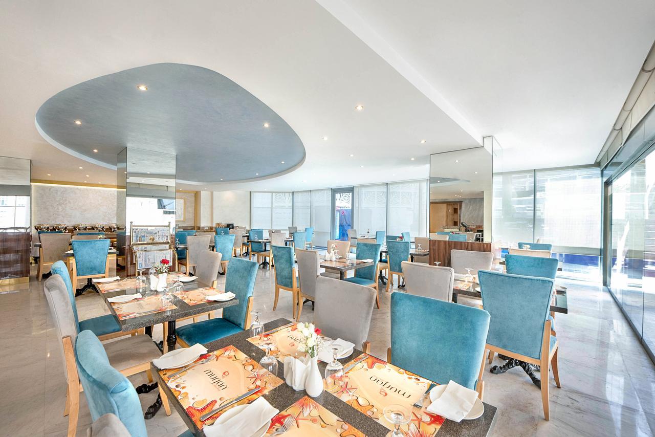 Social Hotel Дубай Екстериор снимка