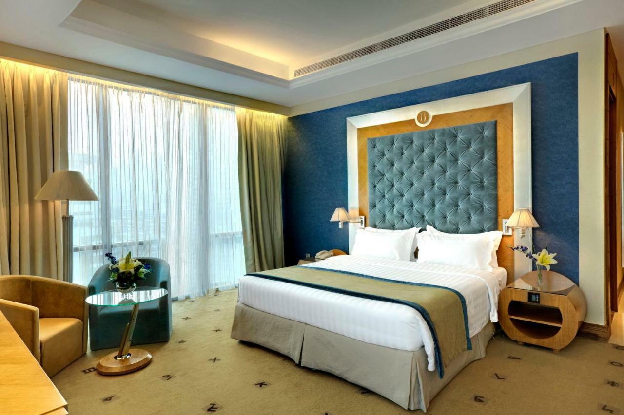 Social Hotel Дубай Екстериор снимка